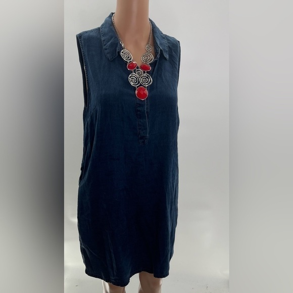 Banana Republic Dresses & Skirts - Banana Republic Denim Dress - Size 6P